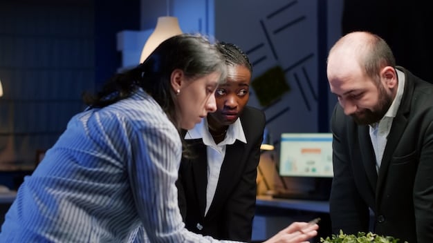 AI in HR: Cutting Employee Turnover by 8% in US Firms by 2025