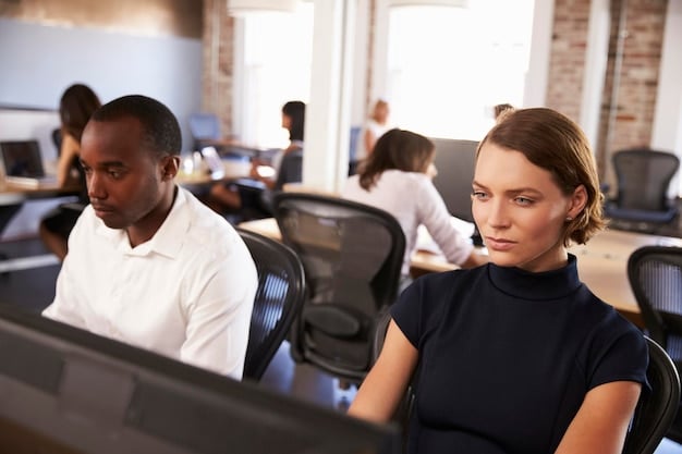AI Customer Service: Boost Satisfaction by 25% in the US
