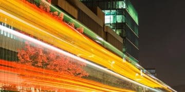 Optimizing Energy Consumption: How US Companies Use AI to Cut Costs - Cover Image